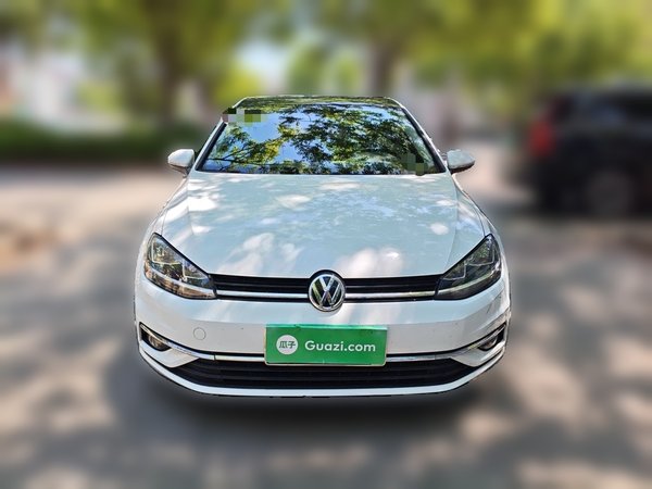 Volkswagen Golf 2019, 76200 км, за 11897 USD