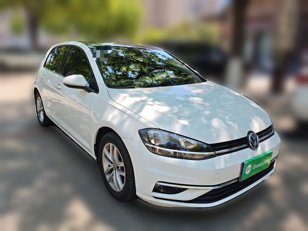 Volkswagen Golf 2019, 76200 км, за 11897 USD
