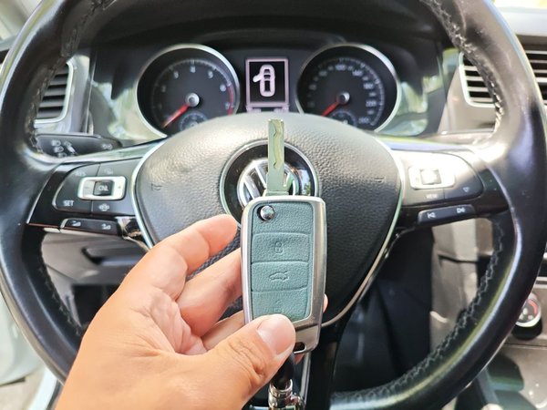 Volkswagen Golf 2019, 76200 км, за 11897 USD - фото 17