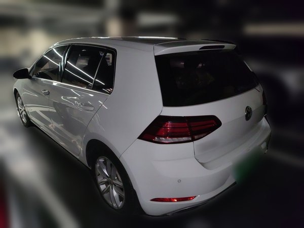 Volkswagen Golf 2019, 89800 км, за 8667 USD