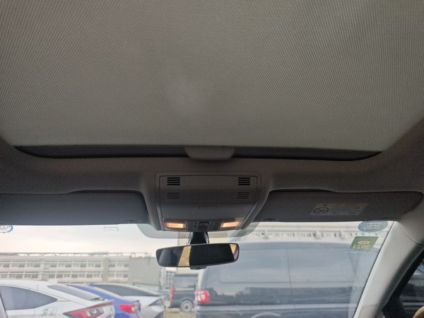 Volkswagen Golf 2019, 62100 км, за 10916 USD - фото 9