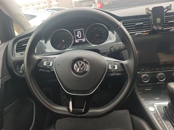 Volkswagen Golf 2019, 62100 км, за 10916 USD - фото 7