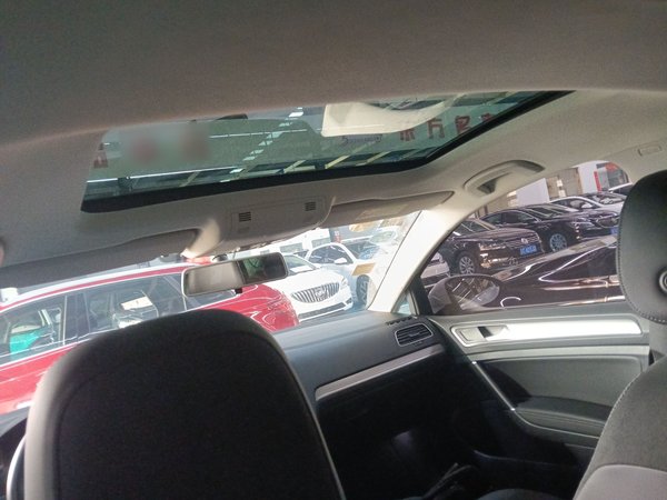 Volkswagen Golf 2019, 21400 км, за 11205 USD - фото 23