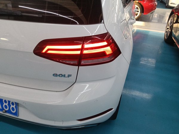 Volkswagen Golf 2019, 21400 км, за 11205 USD