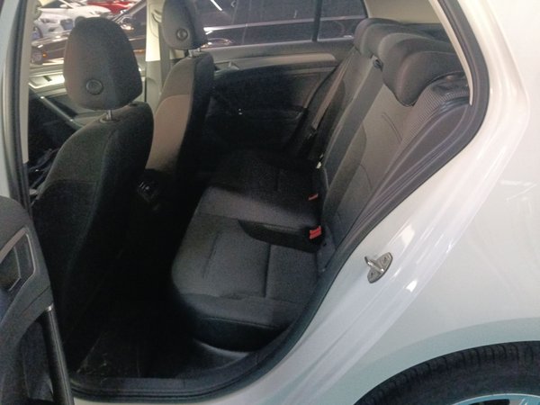 Volkswagen Golf 2019, 21400 км, за 11205 USD - фото 14