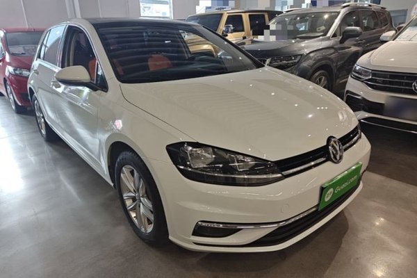 Volkswagen Golf 2019, 56200 км, за 9488 USD
