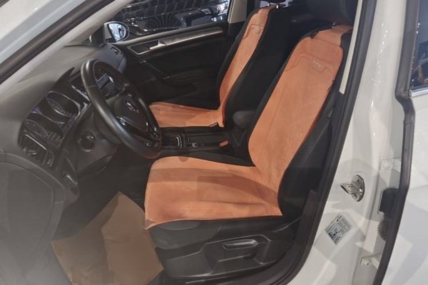 Volkswagen Golf 2019, 56200 км, за 9488 USD - фото 17