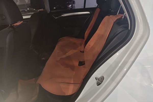 Volkswagen Golf 2019, 56200 км, за 9488 USD - фото 20