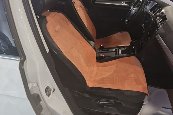 Volkswagen Golf 2019, 56200 км, за 9488 USD - фото 19