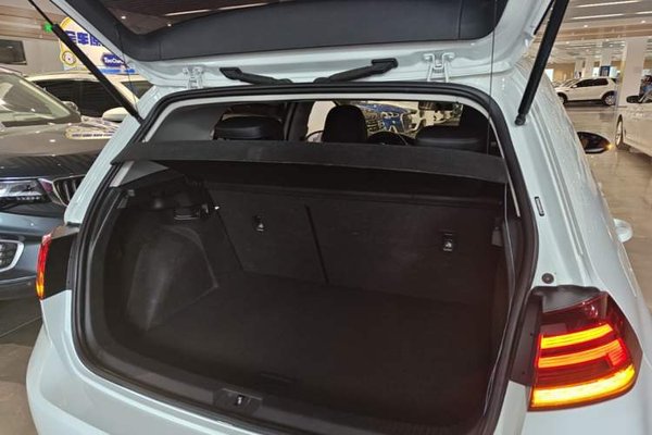 Volkswagen Golf 2019, 56200 км, за 9488 USD - фото 22