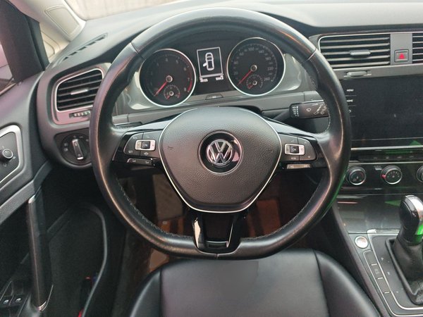 Volkswagen Golf 2020, 44100 км, за 11934 USD - фото 16