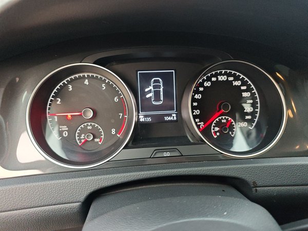 Volkswagen Golf 2020, 44100 км, за 11934 USD - фото 10