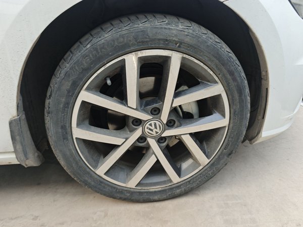 Volkswagen Golf 2020, 44100 км, за 11934 USD - фото 6