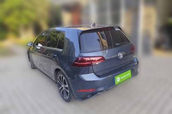 Volkswagen Golf 2020, 112000 км, за 9271 USD