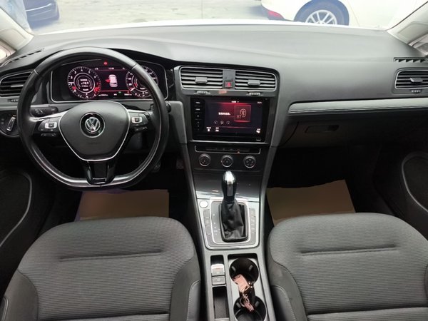 Volkswagen Golf 2020, 55700 км, за 11441 USD - фото 13
