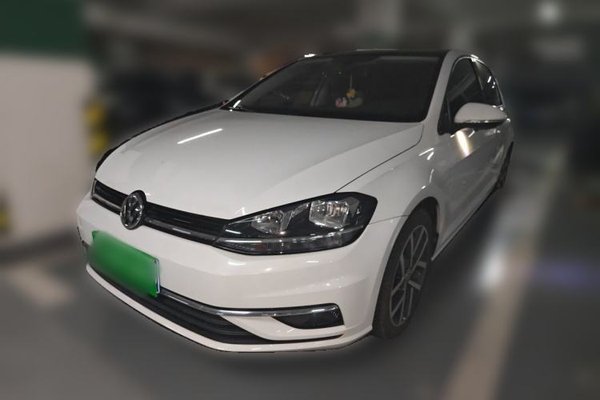 Volkswagen Golf · 2020 год