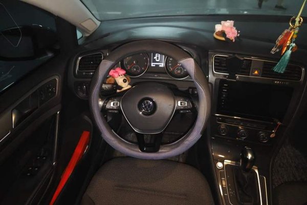 Volkswagen Golf 2020, 61400 км, за 9376 USD - фото 11