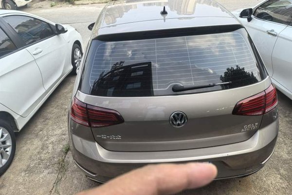 Volkswagen Golf 2020, 12200 км, за 13488 USD