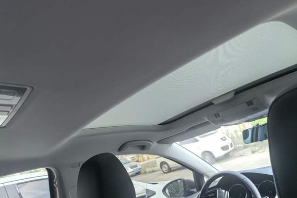 Volkswagen Golf 2020, 12200 км, за 13488 USD - фото 11