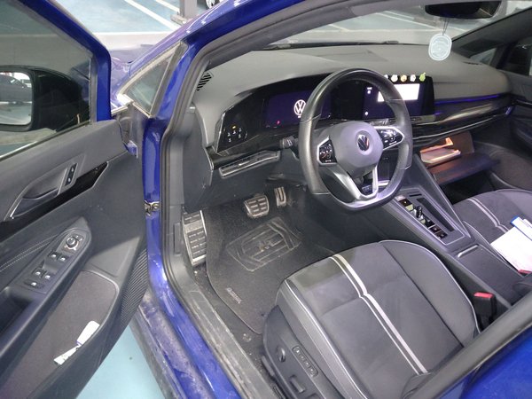 Volkswagen Golf 2021, 53500 км, за 15143 USD - фото 21