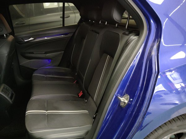 Volkswagen Golf 2021, 53500 км, за 15143 USD - фото 22