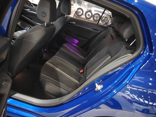 Volkswagen Golf 2021, 72900 км, за 14656 USD - фото 16