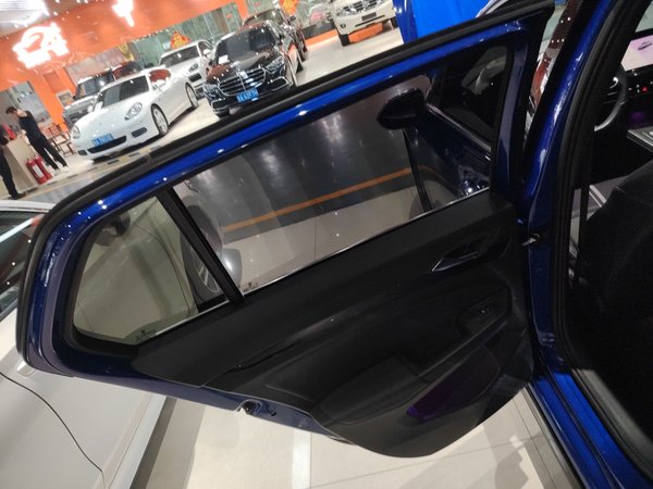 Volkswagen Golf 2021, 72900 км, за 14656 USD - фото 28