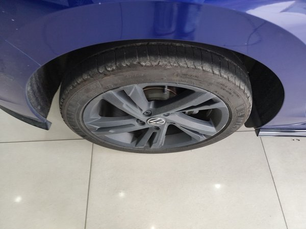 Volkswagen Golf 2021, 76100 км, за 16091 USD - фото 10