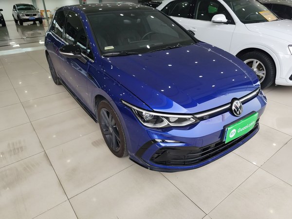 Volkswagen Golf 2021, 76100 км, за 16091 USD