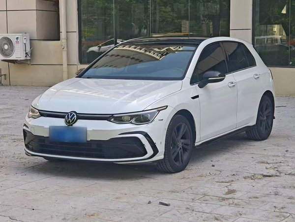 Volkswagen Golf · 2021 год