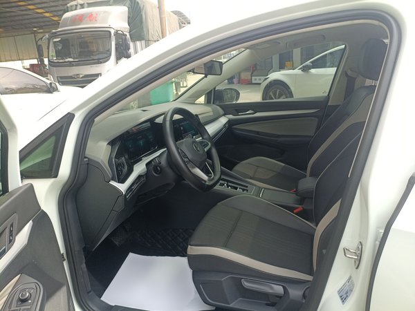 Volkswagen Golf 2021, 112800 км, за 12586 USD - фото 22