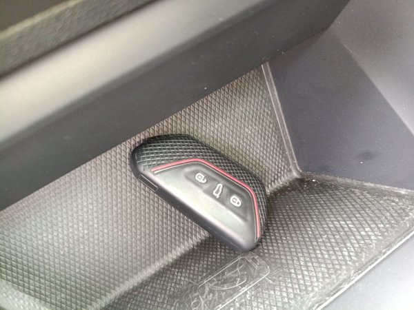 Volkswagen Golf 2021, 112800 км, за 12586 USD - фото 13