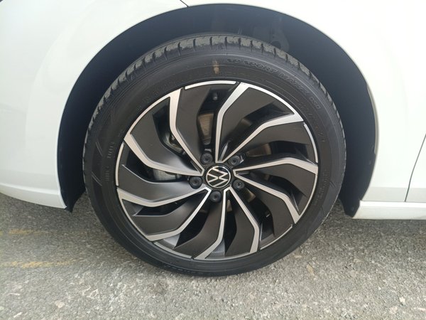 Volkswagen Golf 2021, 112800 км, за 12586 USD - фото 8