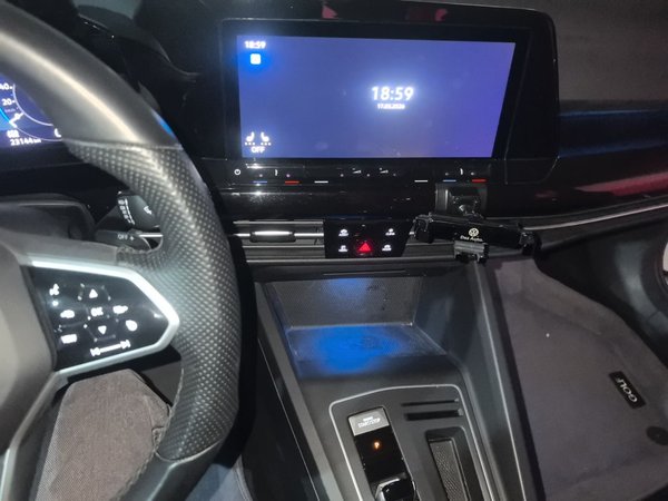 Volkswagen Golf 2021, 23100 км, за 13773 USD - фото 14