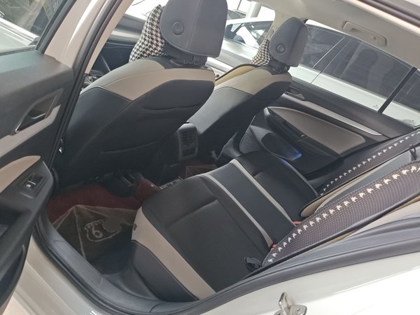 Volkswagen Golf 2021, 26000 км, за 15799 USD - фото 21