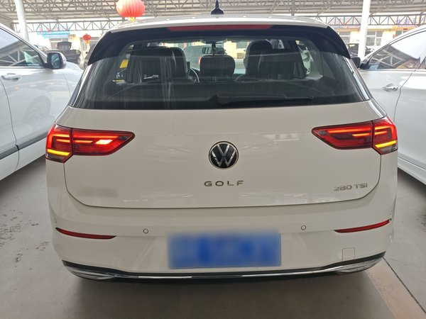 Volkswagen Golf 2021, 26000 км, за 15799 USD