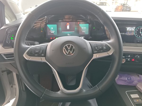 Volkswagen Golf 2021, 26000 км, за 15799 USD - фото 12