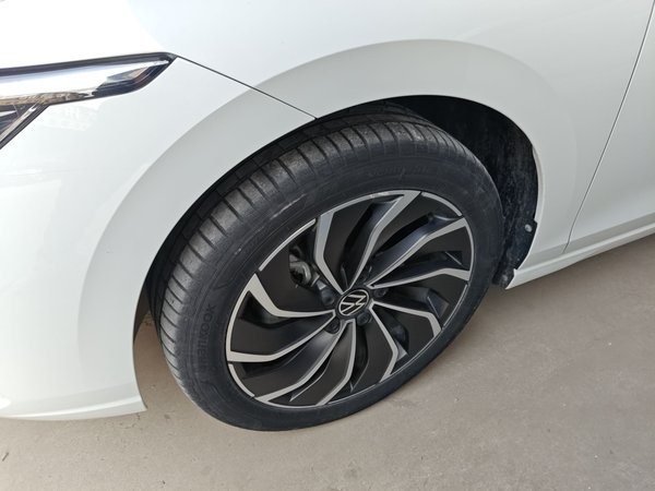 Volkswagen Golf 2021, 26000 км, за 15799 USD - фото 7