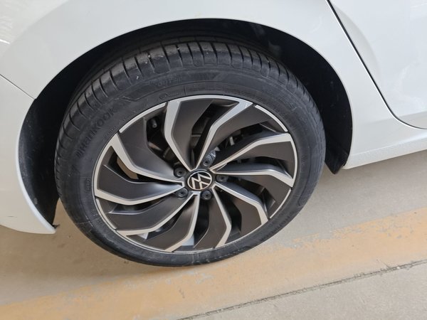 Volkswagen Golf 2021, 26000 км, за 15799 USD - фото 9