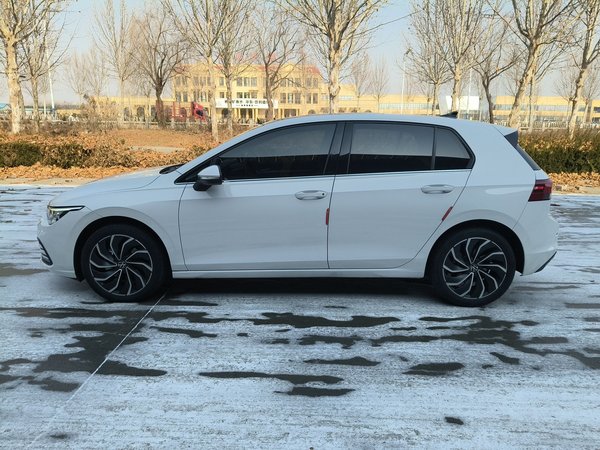 Volkswagen Golf 2021, 29800 км, за 15285 USD - фото 7