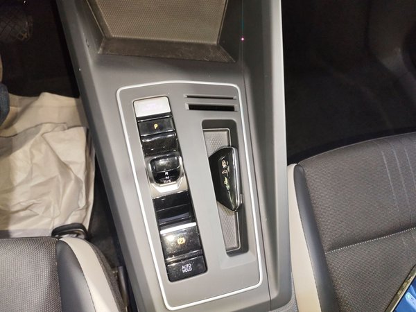 Volkswagen Golf 2021, 34700 км, за 15658 USD - фото 15