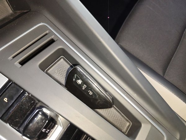 Volkswagen Golf 2021, 34700 км, за 15658 USD - фото 19