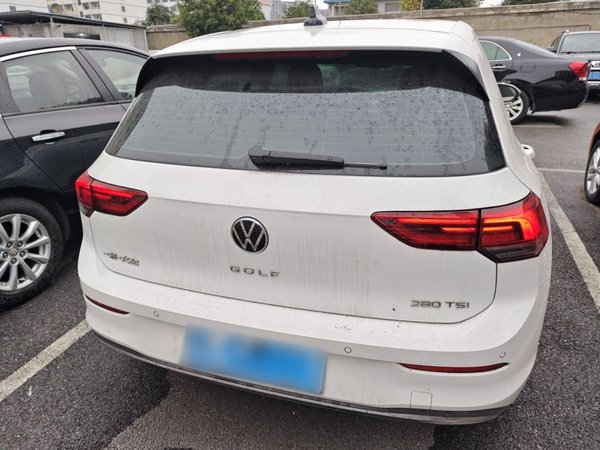 Volkswagen Golf 2021, 38700 км, за 14683 USD