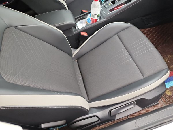 Volkswagen Golf 2021, 38700 км, за 14683 USD - фото 23