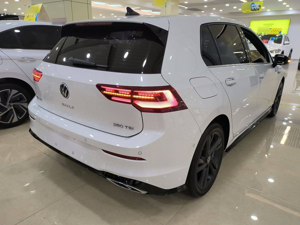 Volkswagen Golf 2021, 39600 км, за 16769 USD - фото 22