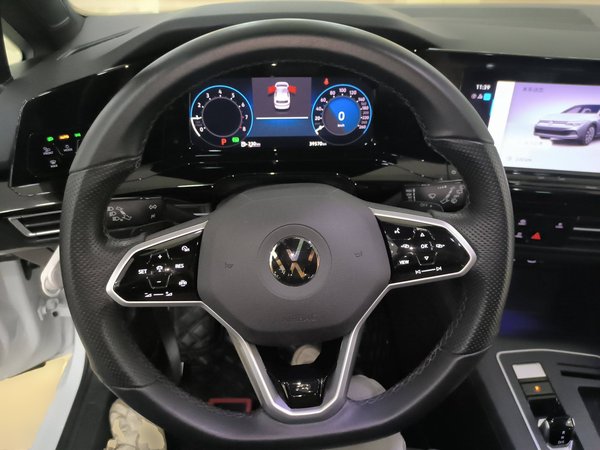 Volkswagen Golf 2021 280TSI DSG R-Line, 2021 года