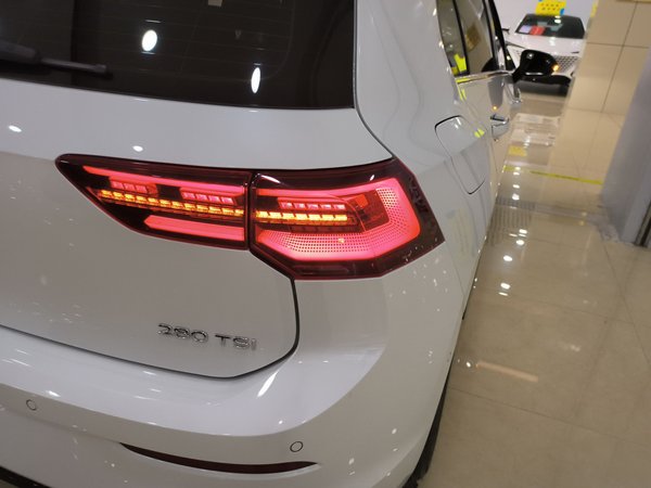 Volkswagen Golf 2021, 39600 км, за 16769 USD - фото 23