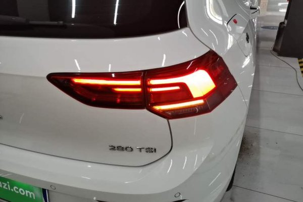 Volkswagen Golf 2021, 45300 км, за 14328 USD - фото 9