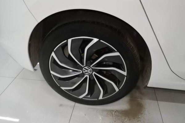Volkswagen Golf 2021, 45300 км, за 14328 USD - фото 11