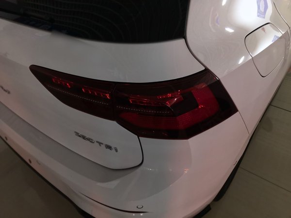 Volkswagen Golf 2021, 51100 км, за 15688 USD - фото 7